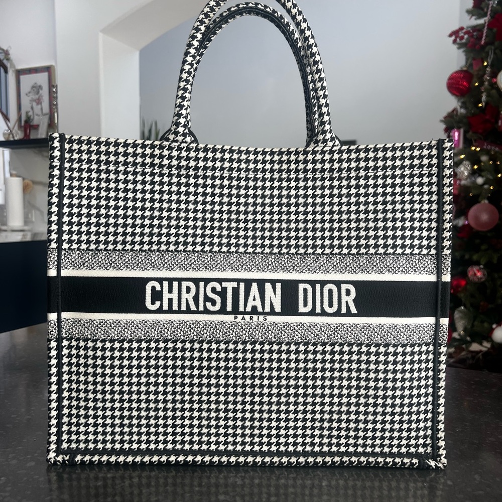 Christian Dior Large Book Tote houndstooth black & white